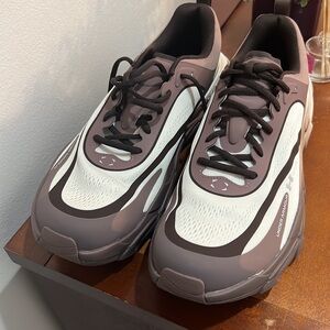 Under Armour Two-Tone Athletic Shoes Halo sz 12.5 new with tag